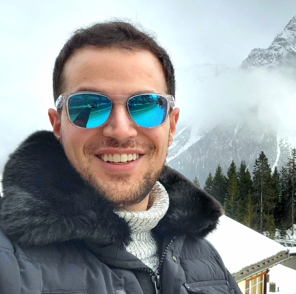 Meet your Posher, Greg - Picture 9 of 16